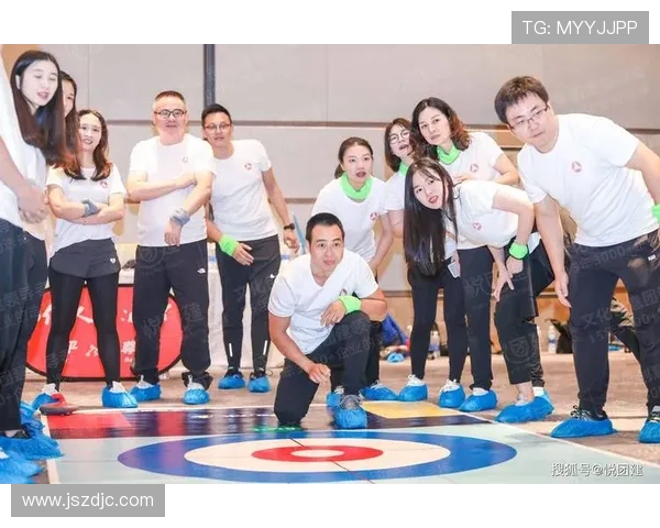 武汉排球队的团队协作之道:凝聚力与默契的完美结合 武汉排球队的团队协作之道:凝聚力与默契的完美结合